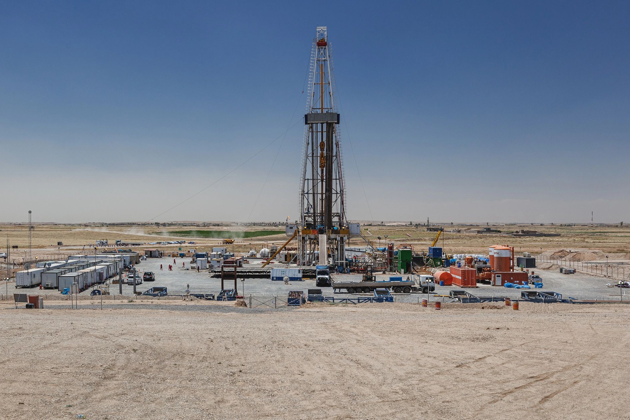 Onshore drilling rig and base camp